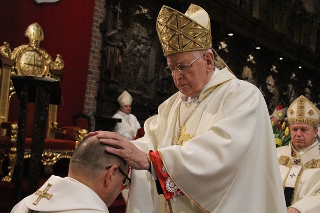 Decydujący moment święceń biskupich