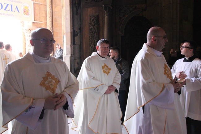 Sakra bp. Jacka - do homilii