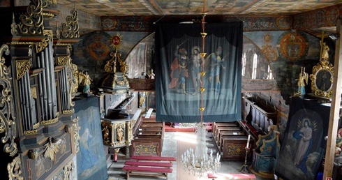 Cztery niezwykłe opony