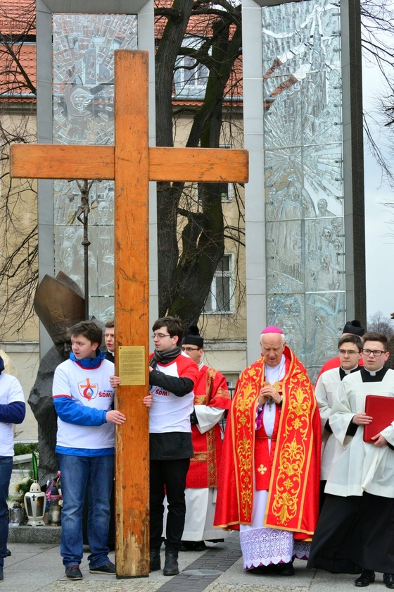 Początek peregrynacji krzyża i ikony w Świdnicy