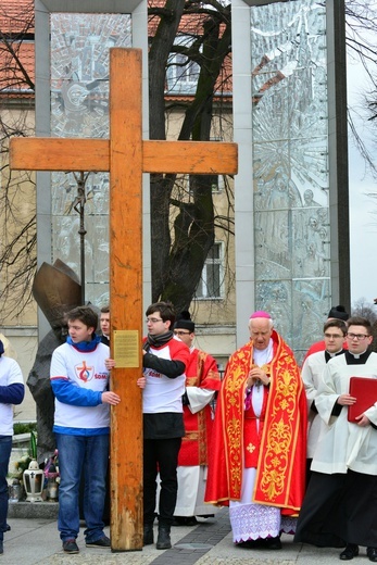 Początek peregrynacji krzyża i ikony w Świdnicy