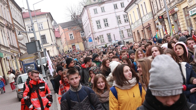 Synaj w Tarnowie. Droga Krzyżowa