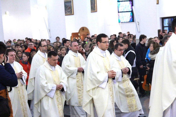 Synaj w Tarnowie. Eucharystia w kościele pw. bł. Karoliny