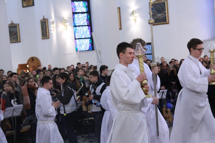 Synaj w Tarnowie. Eucharystia w kościele pw. bł. Karoliny