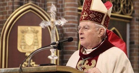 Przywołując obraz wjazdu Jezusa do Jerozolimy, abp Hoser zwrócił uwagę, że tym czego Bóg oczekuje od człowieka jest przede wszystkim jego otwarte serce