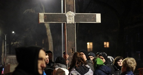 Krzyż w "mieście bez Boga"