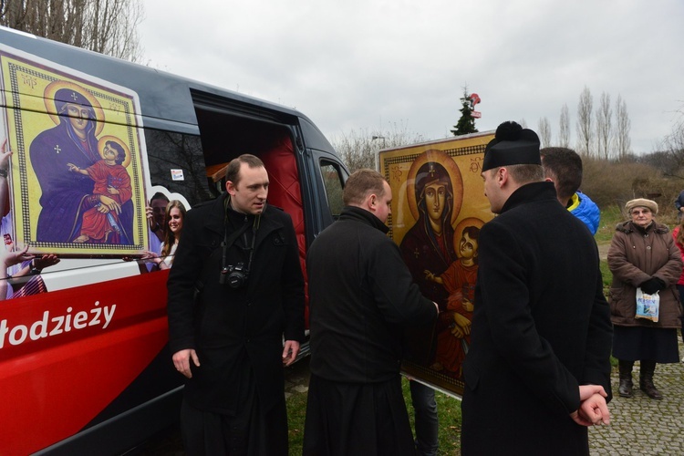 Krzyż i ikona w Świebodzicach