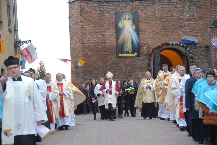 Oczekiwanie na obraz w Pilźnie