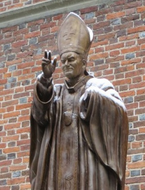 Kto zniszczył papieski pomnik w Drohobyczu?