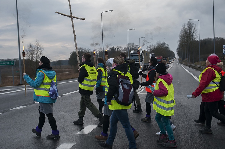 Droga Krzyżowa z Karlina do Domacyna