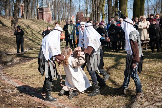 Wielki Czwartek w Piekarach - misterium