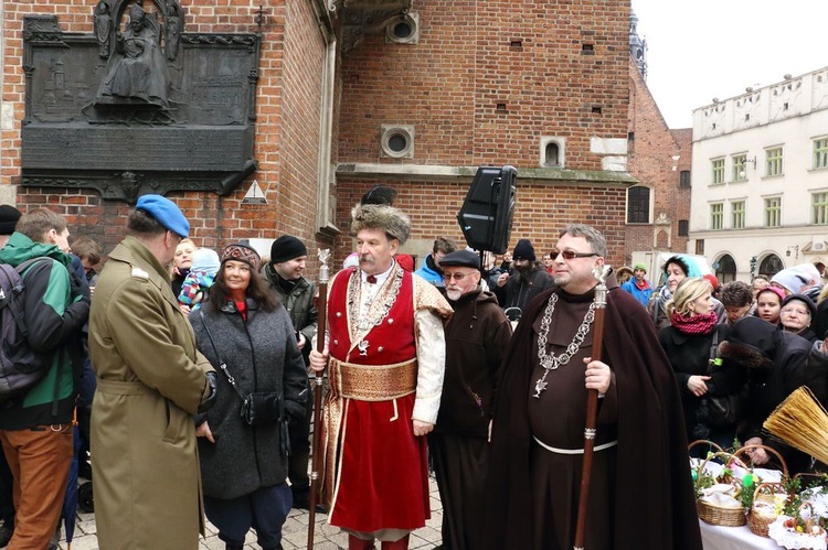 Święcenie pokarmów w Krakowie 2016