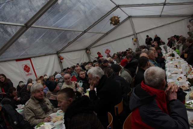 Śniadanie wielkanocne Caritas w Sopocie