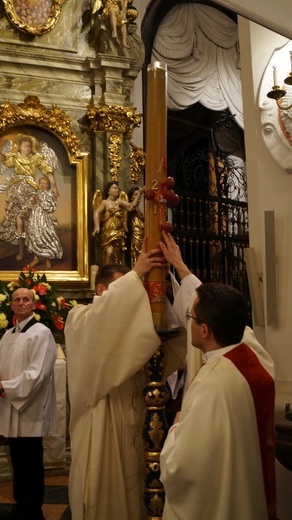 Wigilia Paschalna w łowickiej katedrze