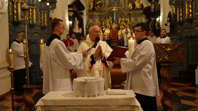 Wigilia Paschalna w łowickiej katedrze