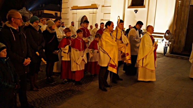 Wigilia Paschalna w łowickiej katedrze