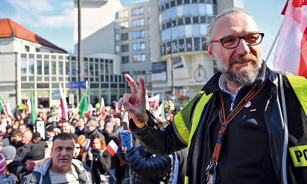 Komitet Obrony Demokracji założył Mateusz Kijowski – informatyk i uczestnik wielu akcji społecznych, niekiedy dość kontrowersyjnych