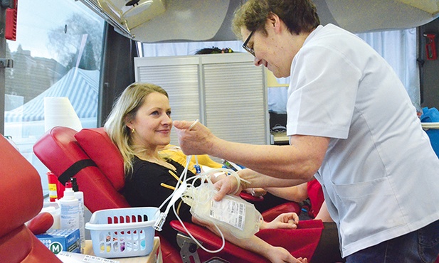  W Iwaniskach rozpoczęto diecezjalną akcję krwiodawstwa