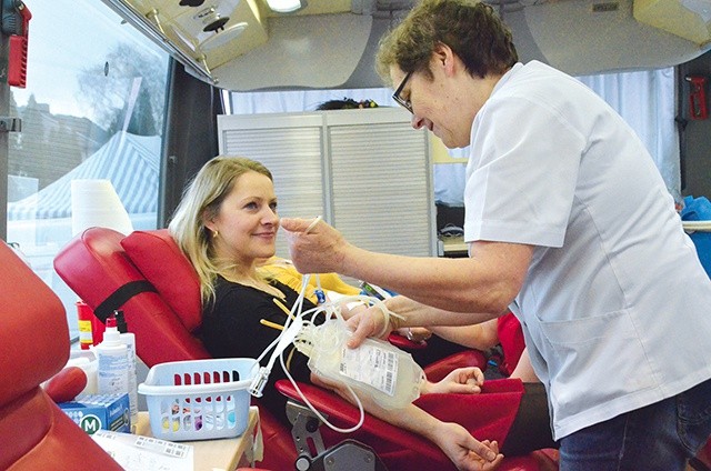  W Iwaniskach rozpoczęto diecezjalną akcję krwiodawstwa