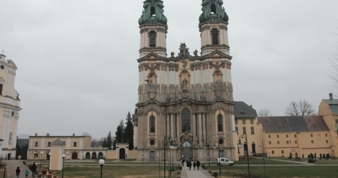 Cystersi wracają do Krzeszowa?