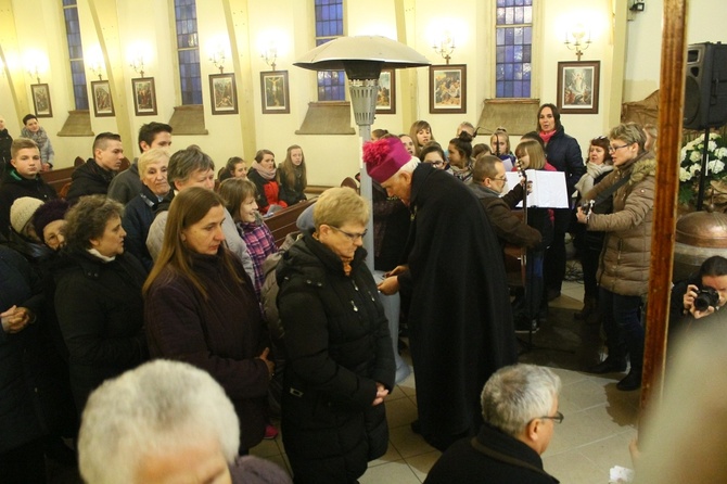 Krzyż i ikona ŚDM w Głuszycy