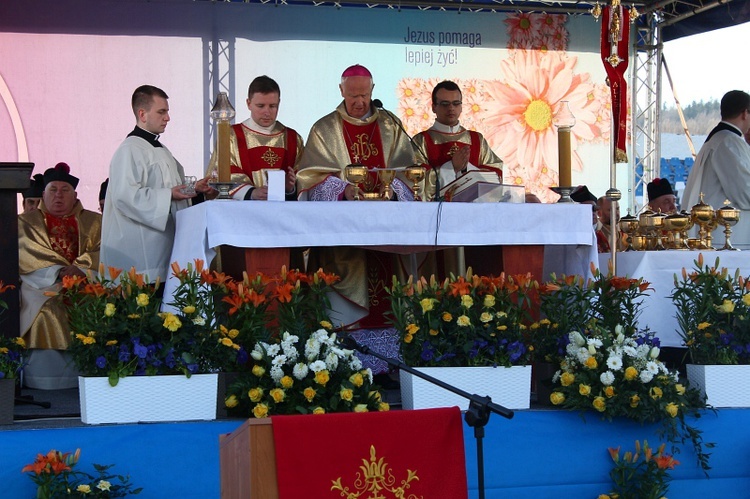 Msza papieska na stadionie