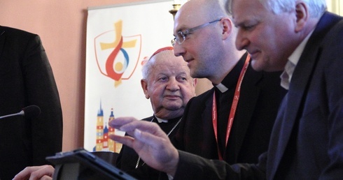 "Zaćwierkał" po raz pierwszy