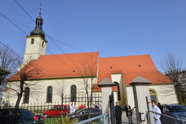 Kard. Bertone w Świebodzicach