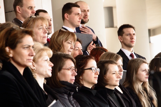 Rozdanie gałązek oliwnych w Łagiewnikach i obchody Niedzieli Miłosierdzia