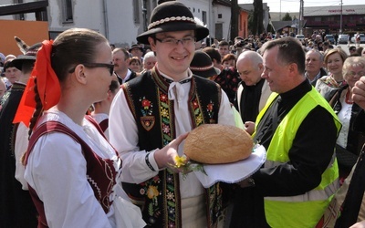 Pielgrzymów powitano chlebem i solą