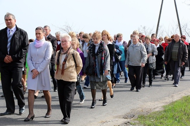 Procesja dekanalna miłosierdzia Wróblowice-Lutynia