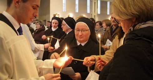 Dzieło duchowej adopcji rozpoczyna uroczysta przysięga