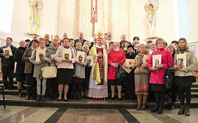 Tarnowska Caritas przyznała statuetki „Misericors” – „Miłosierny Sercem”