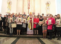 Tarnowska Caritas przyznała statuetki „Misericors” – „Miłosierny Sercem”