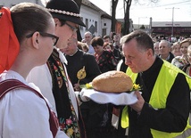  Słowacy powitali pielgrzymów chlebem i solą