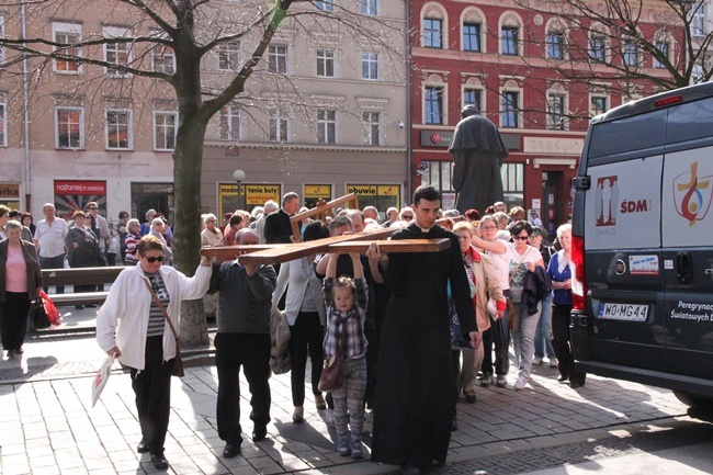 Symbole ŚDM w Brzegu cz. 1