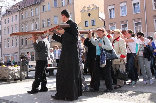 Symbole ŚDM w Brzegu cz. 1