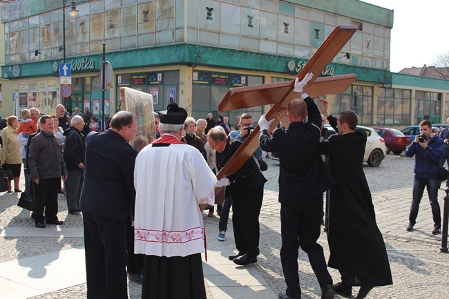 Symbole ŚDM w Oleśnicy