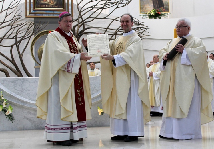 Zawierzenie archidiecezji wrocławskiej Bożemu Miłosierdziu