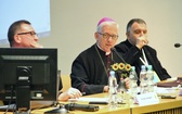 II Synod - sesja plenarna 9 kwietnia