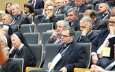 II Synod - sesja plenarna 9 kwietnia