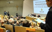 II Synod - sesja plenarna 9 kwietnia