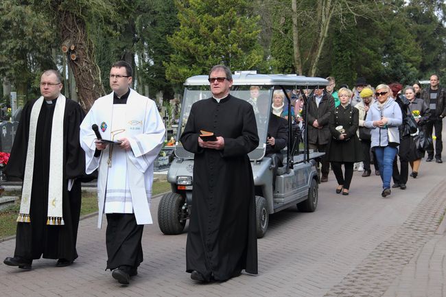 ​Pochówek na cmentarzu komunalnym w Koszalinie.