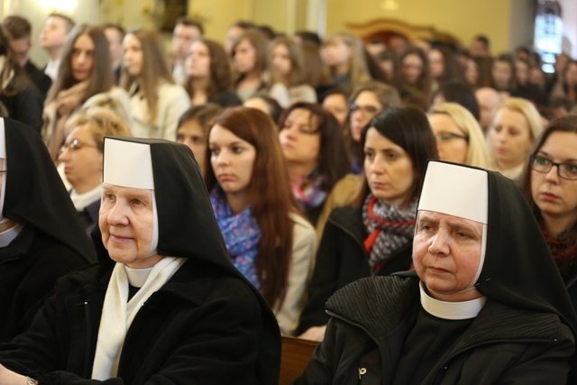 Znaki Bożego Miłosierdzia w Zabrzegu