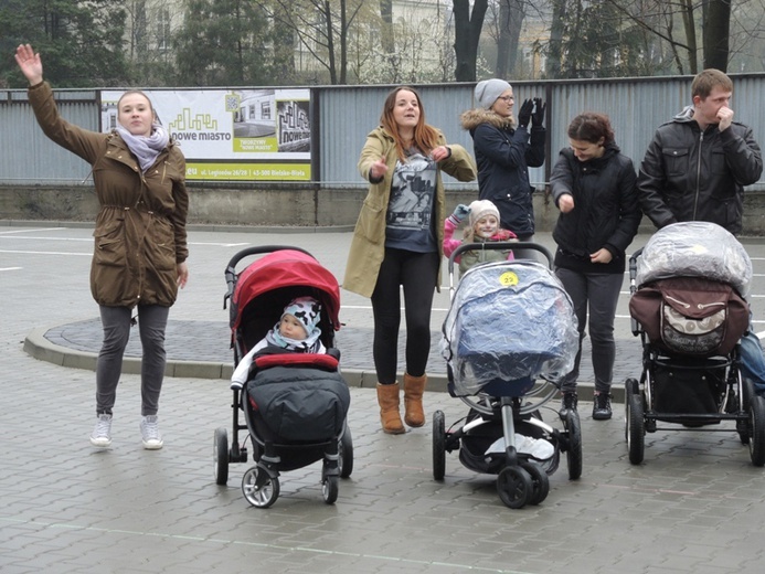 BuggyGym i rodzinne wyścigi wózków