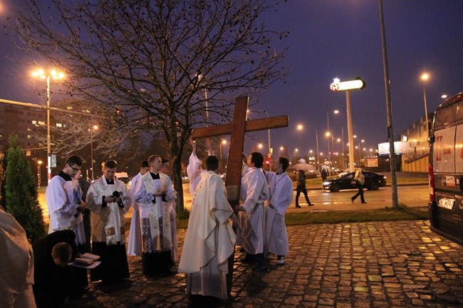 Symbole ŚDM we Wrocławiu-Gądowie