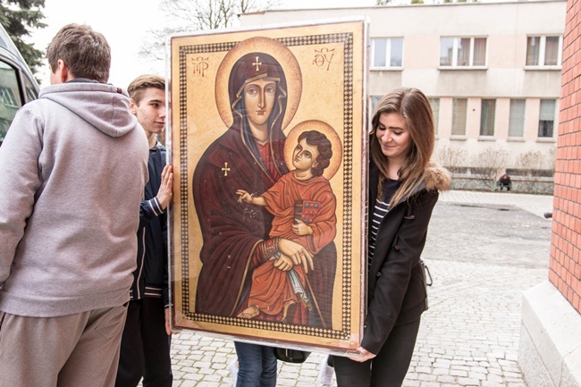 Symbole ŚDM w parafii pw. św. Henryka