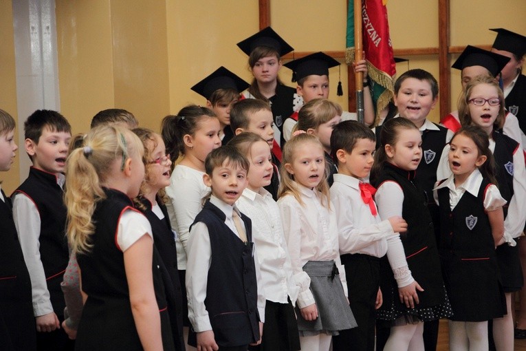 Ogólnoszkolny projekt "Katyń - Pamiętamy"