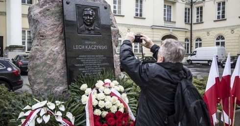 Pomnik Lecha Kaczyńskiego nielegalny?