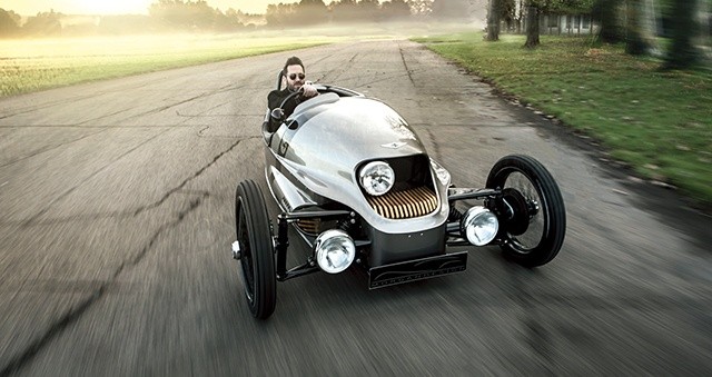 Morgan EV3 z 2016 r. przypomina swoich motoryzacyjnych pradziadków